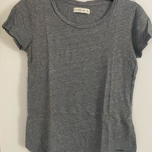 Abercrombie & Fitch Heather Gray Short Sleeve Tee